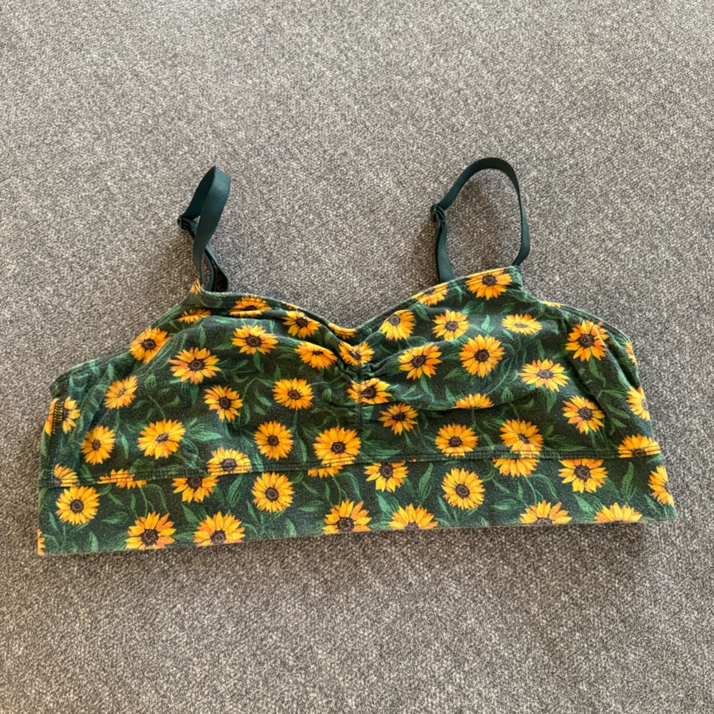 Duluth Trading Co Sunflower Print Top - Green and Yellow